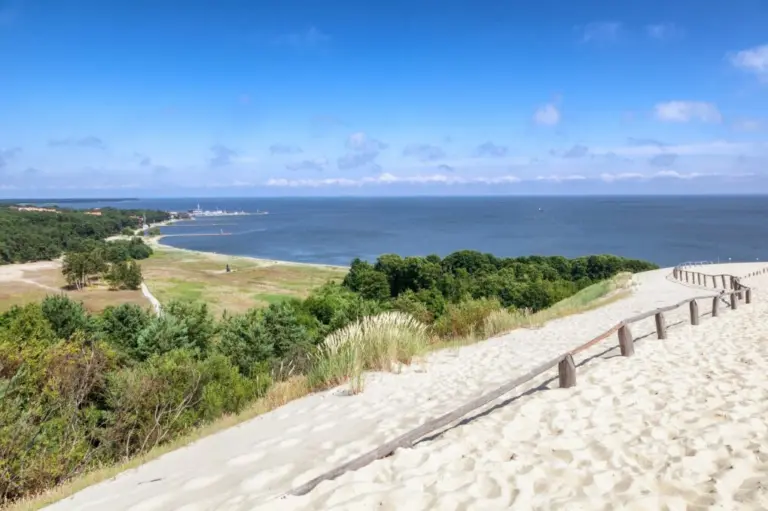 Nidoje kainos kilo, bet turistų jos neatbaidė – verslininkai skaičiuoja rekordinius pelnus