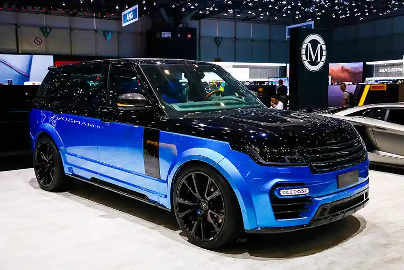 saulio automobilis land rover