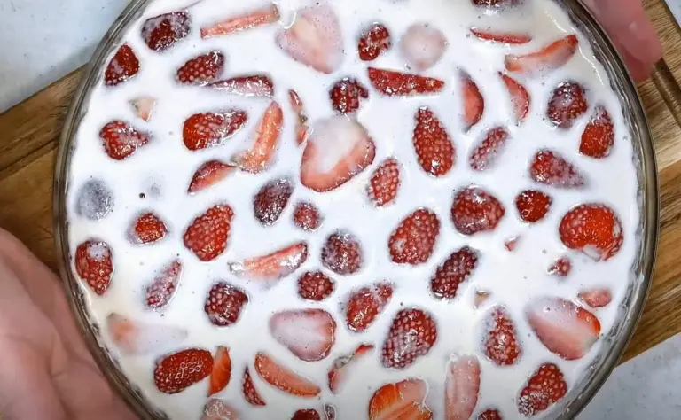 Prancūziškas pyragas “Clafoutis”. Aš visada kepu braškių sezoną: lengviausias receptas, kurį žinau