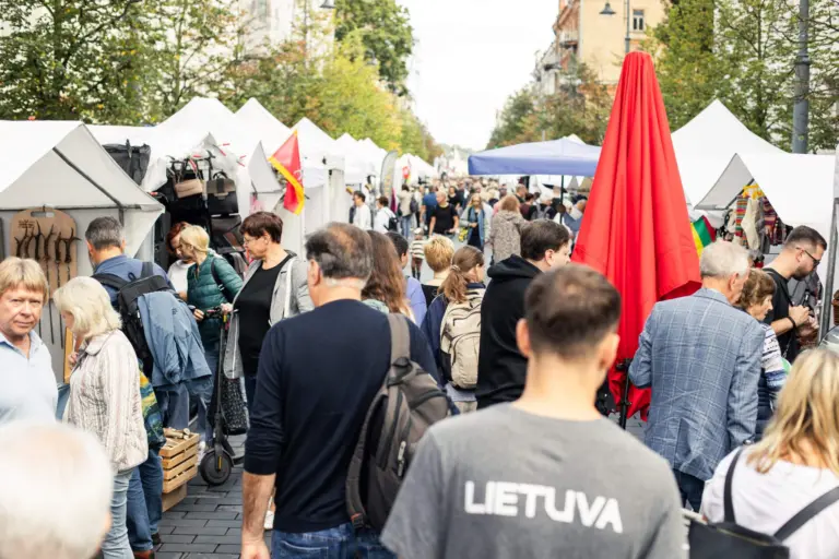 Reikalavimo aptarnauti klientus lietuvių kalba siūloma netaikyti mugėse