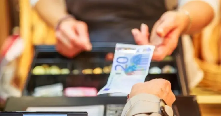 Nusprendė, kad kitąmet iš jūsų paims 362 eurais daugiau mokesčių: nenustebkite, jei liks mažiau pinigų