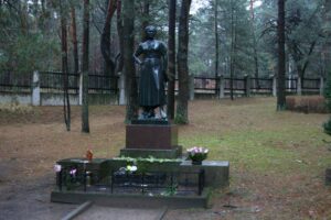 Salomėjos Nėries anūkas: „Jei jūs tokie teisuoliai, nekariaukite su tais, kurie jau nebegali apsiginti“