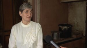 Dvi dukras iš 270 eurų pašalpos turinčios išlaikyti Vilmos ašaros: „Negaliu joms duoti to, ko jos nori“