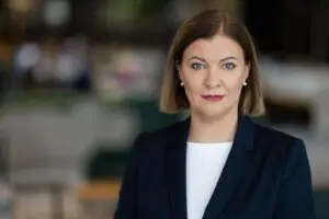 Bankai įspėja klientus: to nepadarę, pinigais naudotis negalėsite
