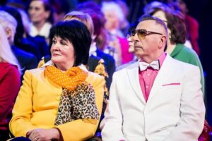 82-ejų Aleksas Lemanas žmonai Linai dainuoja savo geriausias dainas: „Drugeliai dar skraido pilve“