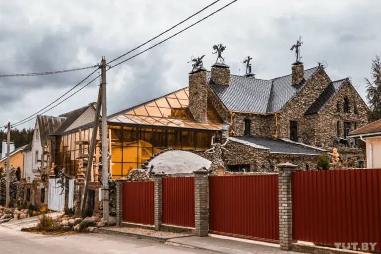 ŠIURPU! Vos už dviejų valandų nuo Vilniaus – namas, kurį išvydus oda eina pagaugais