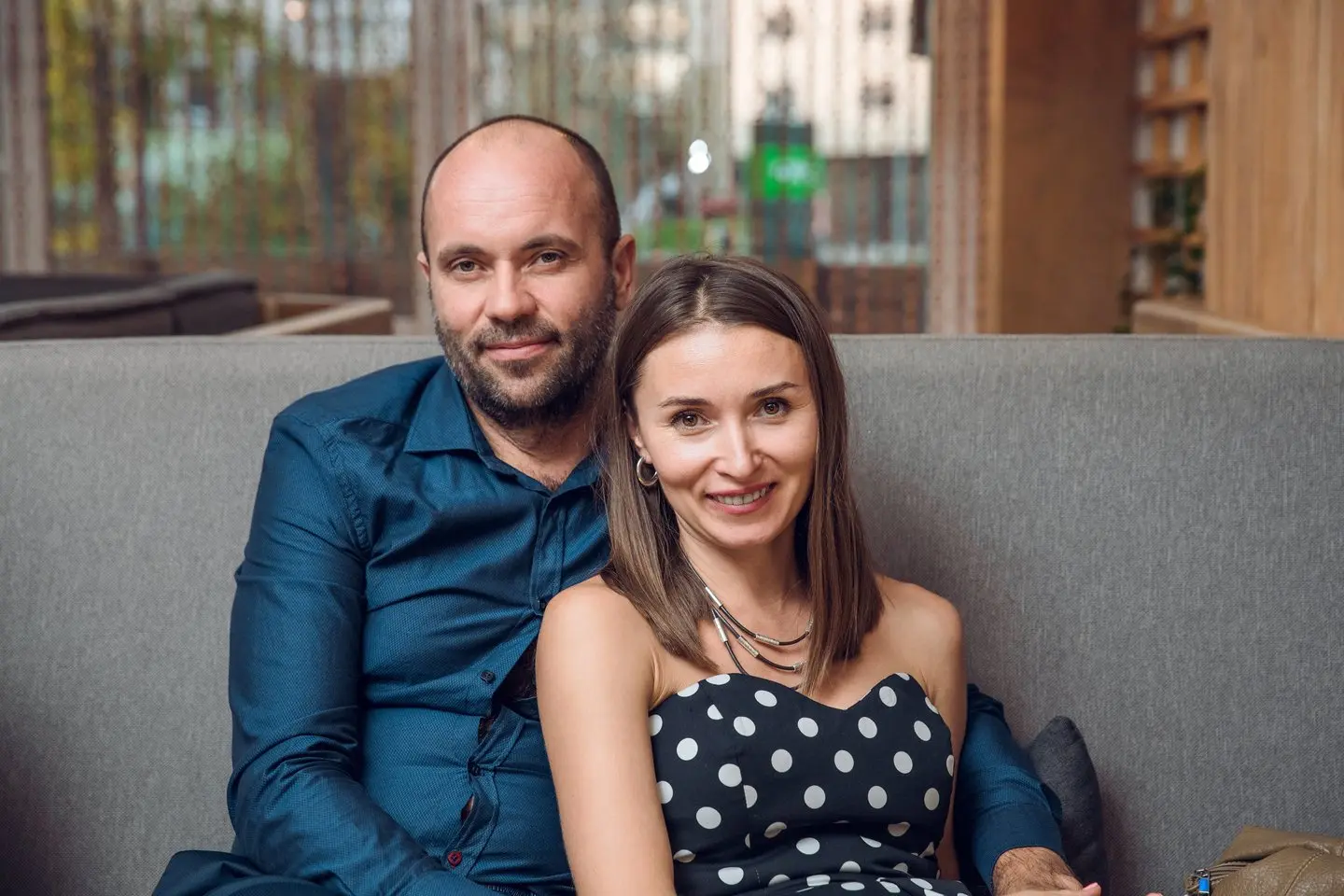 Niekas negalėjo patikėti tokia sužadėtuvių baigtimi.<br /> 123rf.com asociatyvioji nuotr.” class=”lazyload”></a></p>
<p>Ar čia tik man vienai tokie pokštai atrodo nejuokingi? Man iškart tokia „raudona vėliava“ suplevėsavo – tokiais jautriais dalykais nejuokaujama. Jei jam tokia įžanga į santuoką gali būti tik kažkoks vakarėlio „bajeris“, tai kas garantuoja kad jam ir santuoka netaps dideliu pokštu, kažkokiu juokeliu?</p>
<p>Kaip jūs reaguotumėt? Kaip pasielgtumėt? Aš vietoje sesers už tokį pokštą ir žeminimą tokiam „sužadėtiniui“ ir per žandą būčiau gerai trinktelėjus. Ar aš perdedu?</p>
</div>