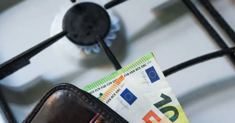 Gyventojams mokės iki 726 eurų: štai ką leidžia už tai nusipirkti