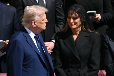 Melania Trump popiežiaus Pranciškaus laidotuvėse