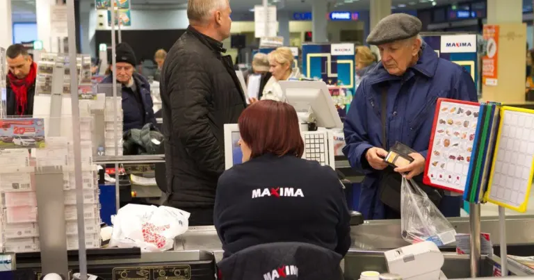Prekybos tinklai ruošia pirkėjus naujam brangymečiui: ar šias prekes pirkti iš anksto?