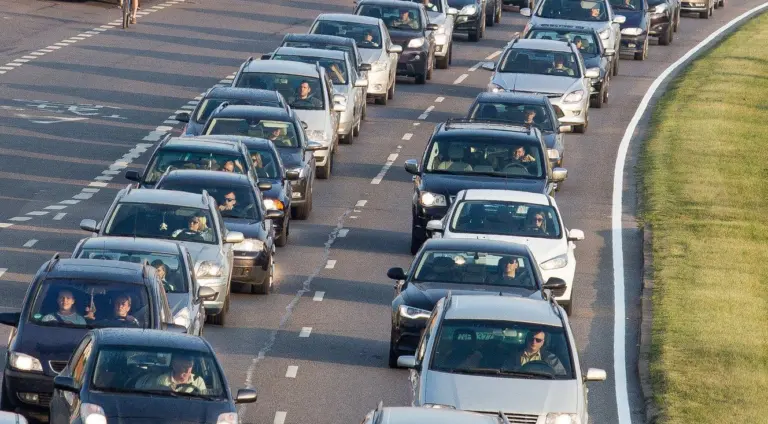 Visiškai naujas mokestis lietuviams – ir už geresnį automobilį, būstą ar kitą turtą?
