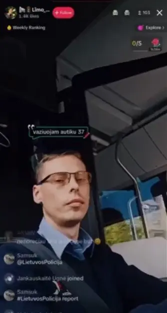 Kauniečiai užfiksavo prie autobuso vairo „TikTok“ transliacijas filmuojantį vairuotoją (nuotr. stop kadras/Kas vyksta Kaune)