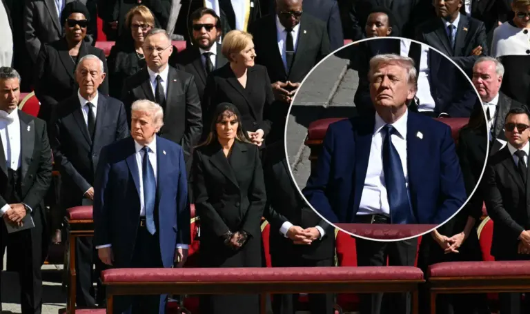 Donaldas Trumpas sukėlė pasipiktinimą dėl nepagarbos per popiežiaus Pranciškaus laidotuves