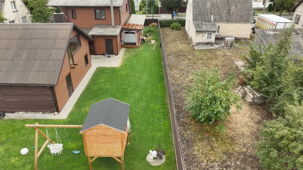 Karolis Akulavičius parodė savo sodą: jį sukurti padėjo ypatingas žmogus (nuotr. stop kadras)