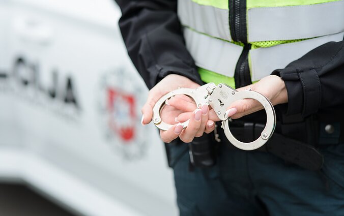 Policija