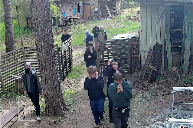 Valakampius niokoja vaikai ir paaugliai