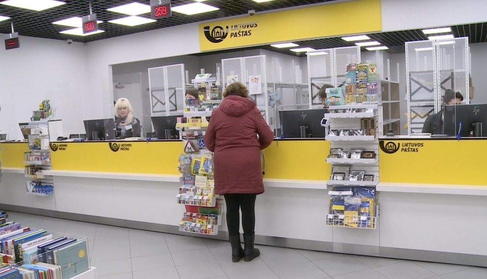 Gyventojų pasipiktinimas paštų skyriuose – įkainiai pabrango trečdaliu: „Nežmoniškai bjauru“