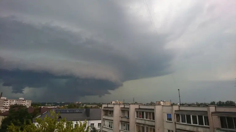 Lietuvos sinoptikai perspėja apie pavojingus meteorologinius reiškinius