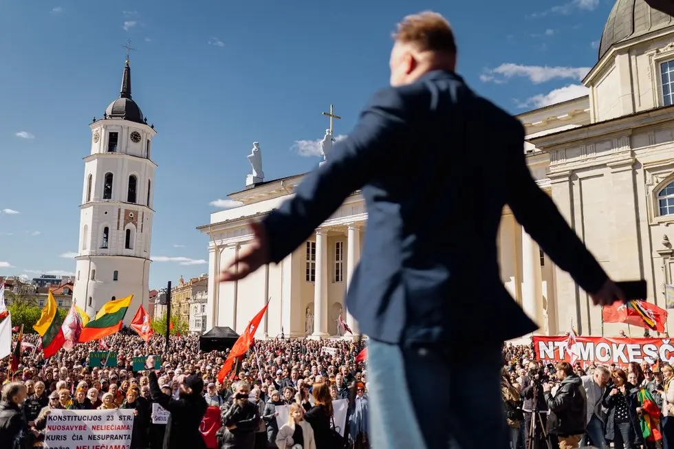 Vilniuje – protestas prieš planuojamą NT mokestį (nuotr. Skirmantas Lisauskas / BNS)