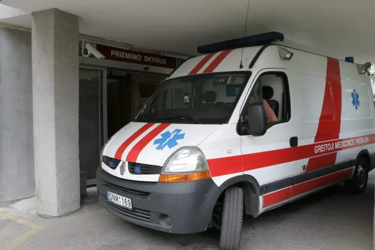 Klaipėdoje jaunuolis pro buto langą išmetė nepilnametę – mergina gydoma ligoninėje