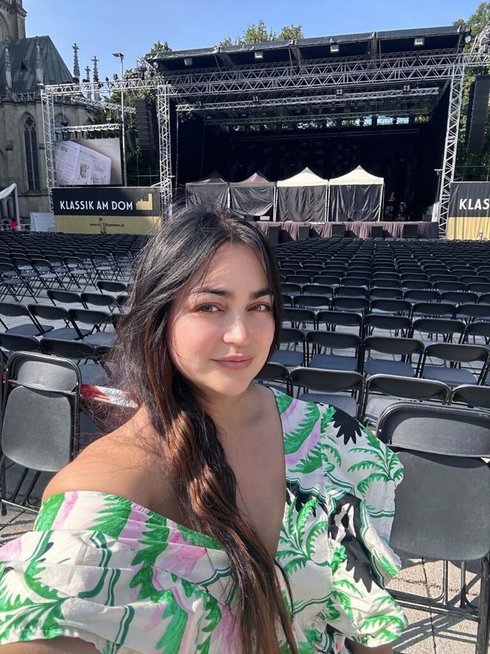 Monika Falcon Monika Falcon