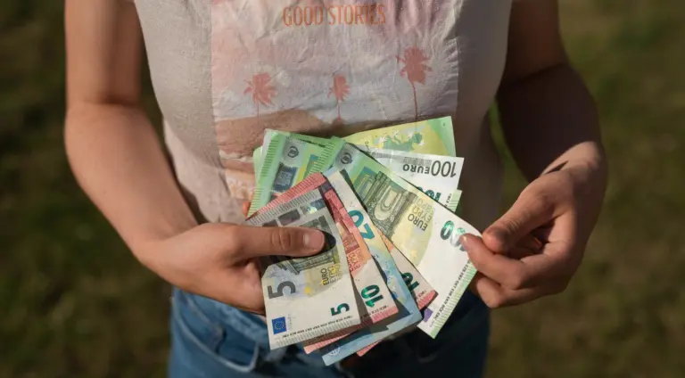 Nuspręsta: seimas leido atsiimti pinigus iš pensijų fondų – štai kiek atgausite, o kiek didės pensija