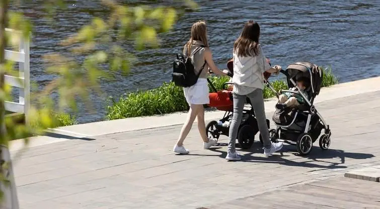 „Jūsų laikas baigėsi“: tūkstančiams šeimų nutrauks išmokas – imasi griežčiausių veiksmų