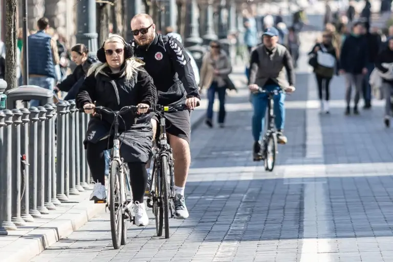 Dirbantiems turi gerų naujienų: kai kurių atlyginimas augs net 300 eurų po mokesčių