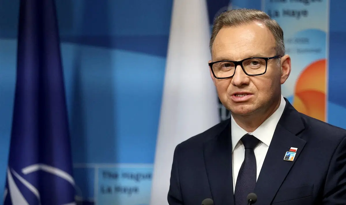 Lenkija meta iššūkį skaitmeninei Europai: atsisakė įvesti grynųjų pinigų ribojimus