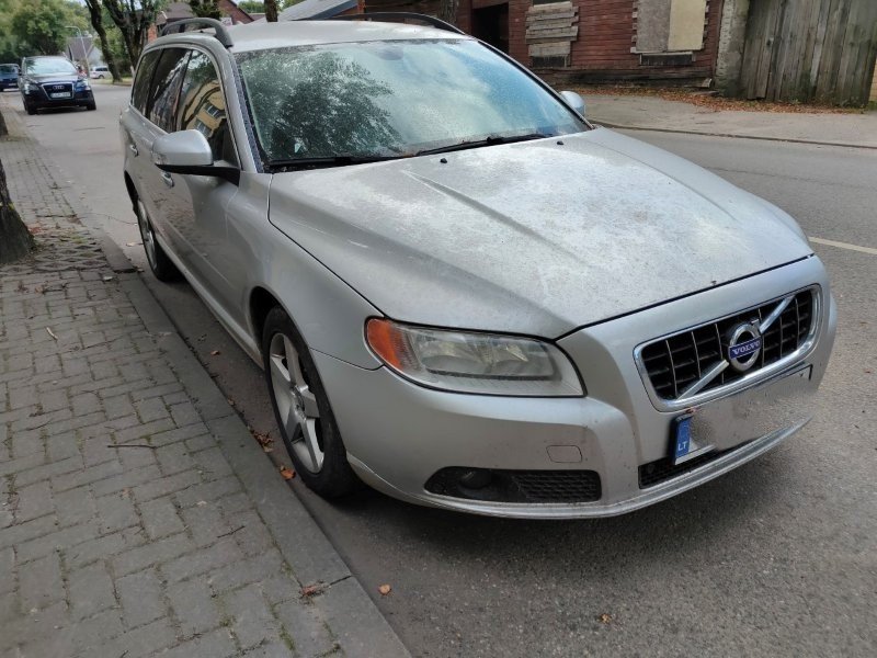 VMI parduodami automobiliai (nuotr. VMI) VMI parduodami automobiliai (nuotr. VMI)