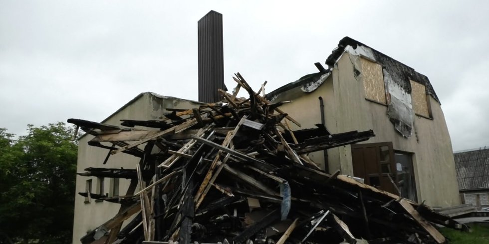 „TV Pagalba“. Gaisras Gargžduose (nuotr. stop kadras) „TV Pagalba“. Gaisras Gargžduose (nuotr. stop kadras)