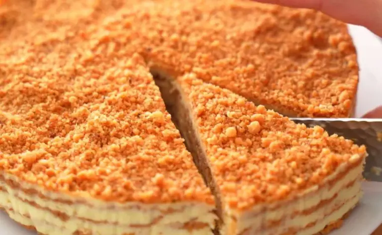 Mano krikštamotės tobuliausias „naminis pyragas“: be kepimo ir tik iš keturių ingredientų