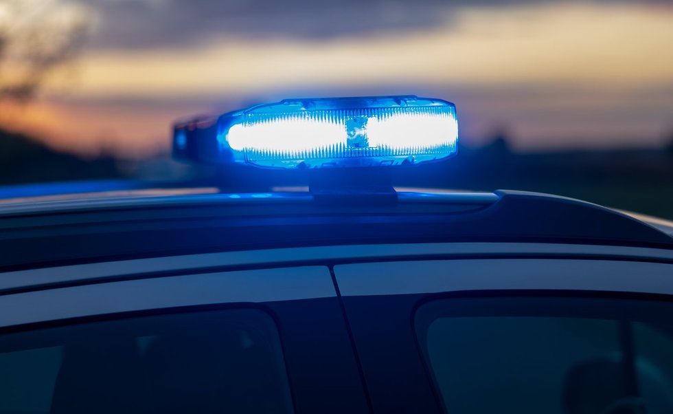 Kraupus incidentas kaimyninėje šalyje: vyras pašovė žmoną ir padegė viską aplink (nuotr. SCANPIX) Kraupus incidentas kaimyninėje šalyje: vyras pašovė žmoną ir padegė viską aplink (nuotr. SCANPIX)