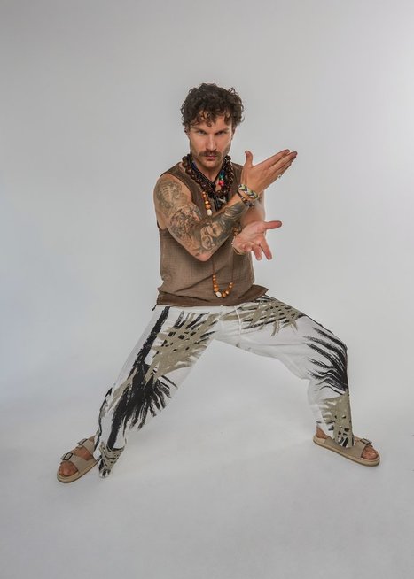 Atlikėjas Vaidas Baumila peršasi: prasideda „Naujas gyvenimas“ (nuotr. spaudos pranešimo) Atlikėjas Vaidas Baumila peršasi: prasideda „Naujas gyvenimas“ (nuotr. spaudos pranešimo)