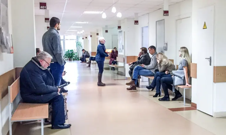Tyrimas atskleidė: 2 iš 3 gyventojų bent 1 kartą per metus į gydytojus kreipiasi privačioje įstaigoje