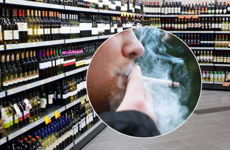 Pasirodo štai kiek 2026 m. brangs alkoholis ir cigaretės: kainos kils ir 11 eurų?