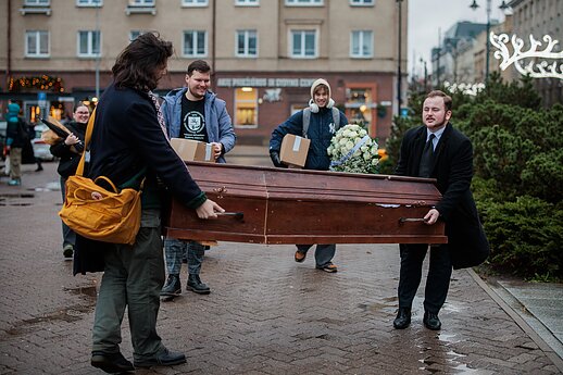 Tai kas įvyko šiandien prie Seimo šokiravo Lietuvos gyventojus 3 2264249 236248 615x345 1