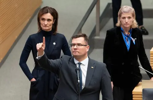 „Pradedame naują parlamentinio pasipriešinimo etapą“: opozicija nusitaikė į J. Oleką