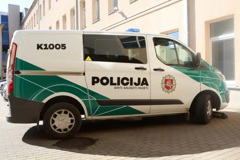 Tragiška nelaimė Kauno klinikose – užsimušė pro langą iškritęs vyras