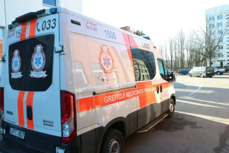 Mįslinga 6 metų vaiko trauma Raseiniuose: namuose lūžo kaukolė, motina pagalbą iškvietė tik po 8 valandų