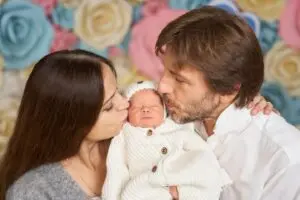 Kremliui meilės neslepiantys M. Drobiazko ir P. Vanagas paviešino pirmuosius dukros kadrus ir atskleidė vardą Kremliui meilės neslepiantys M. Drobiazko ir P. Vanagas paviešino pirmuosius dukros kadrus ir atskleidė vardą