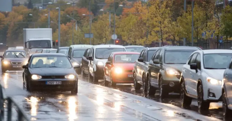 Jei to neras automobilyje, policija gali skirti ir baudą: suskubkite nusipirkti