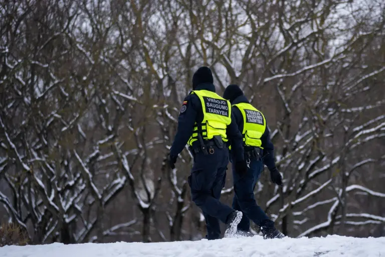 Mįslingomis aplinkybėmis be žinios dingusi 28-erių kaunietė rasta miške