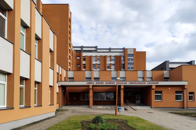Kauno Onkologijos ligoninės teritorijoje žuvo moteris