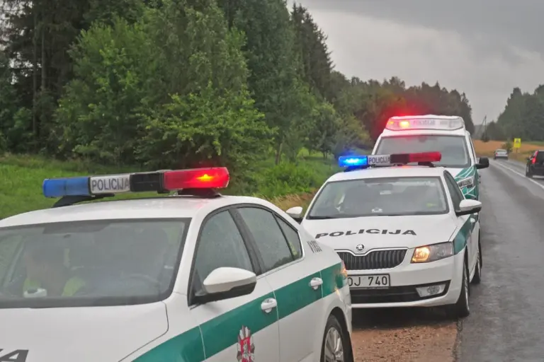 Švenčionių r. staiga sublogavus vairuotojui nuo kelio nuvažiavo autobusas su keleiviais