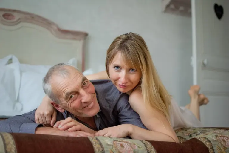 Visą giminę iš proto veda nauja senelio meilė: „Jaunamartė“ visai susuko protą“