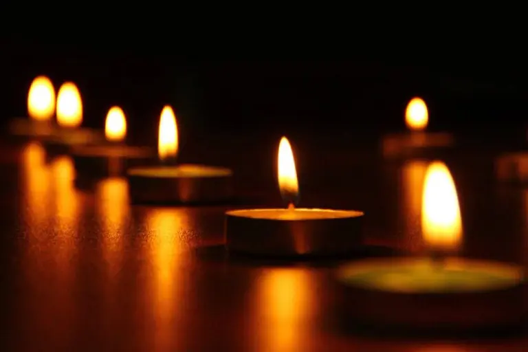 Baisi tragedija: greitį viršijęs vairuotojas pražudė moterį ir vaiką