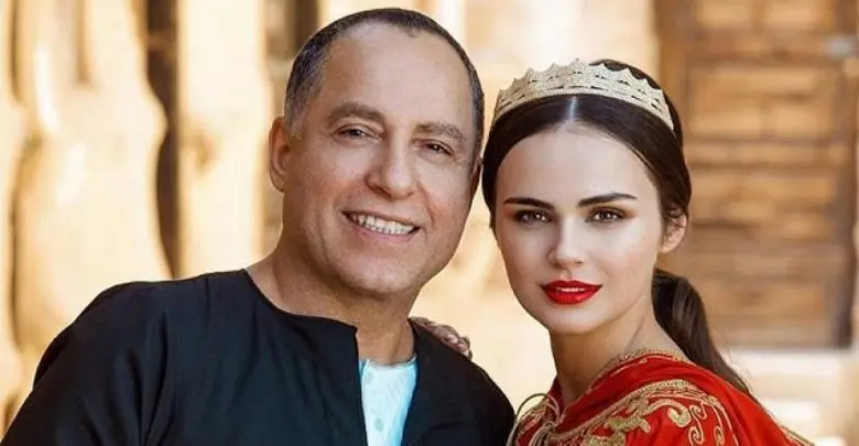 Ksenija ištekėjo už egiptiečio milijonieriaus, vyresnio už ją 36 metais: kaip jie gyvena praėjus 4 metams
