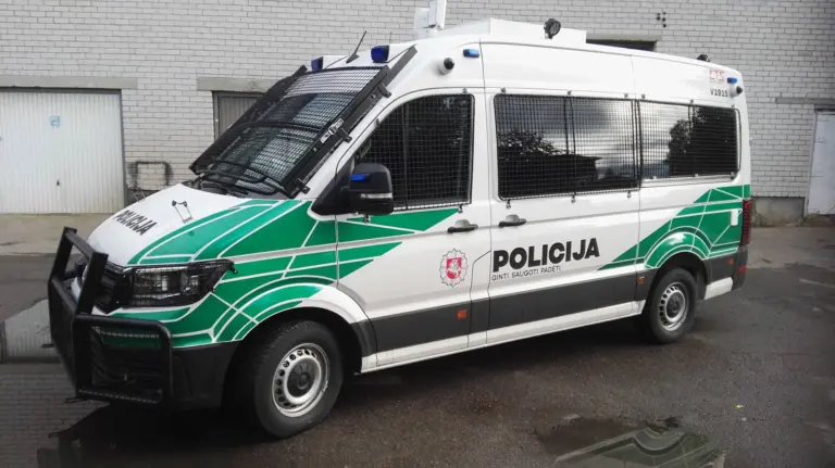 Vyras sau išsikvietė policiją ir pranešė, kad namus užminavo su Lukašenkos siųsta įranga