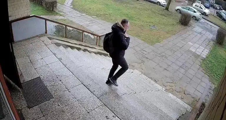 Svarbi informacija apie įtariamą žudiką: štai kaip Benas Mikutavičius iš tiesų atrodo
